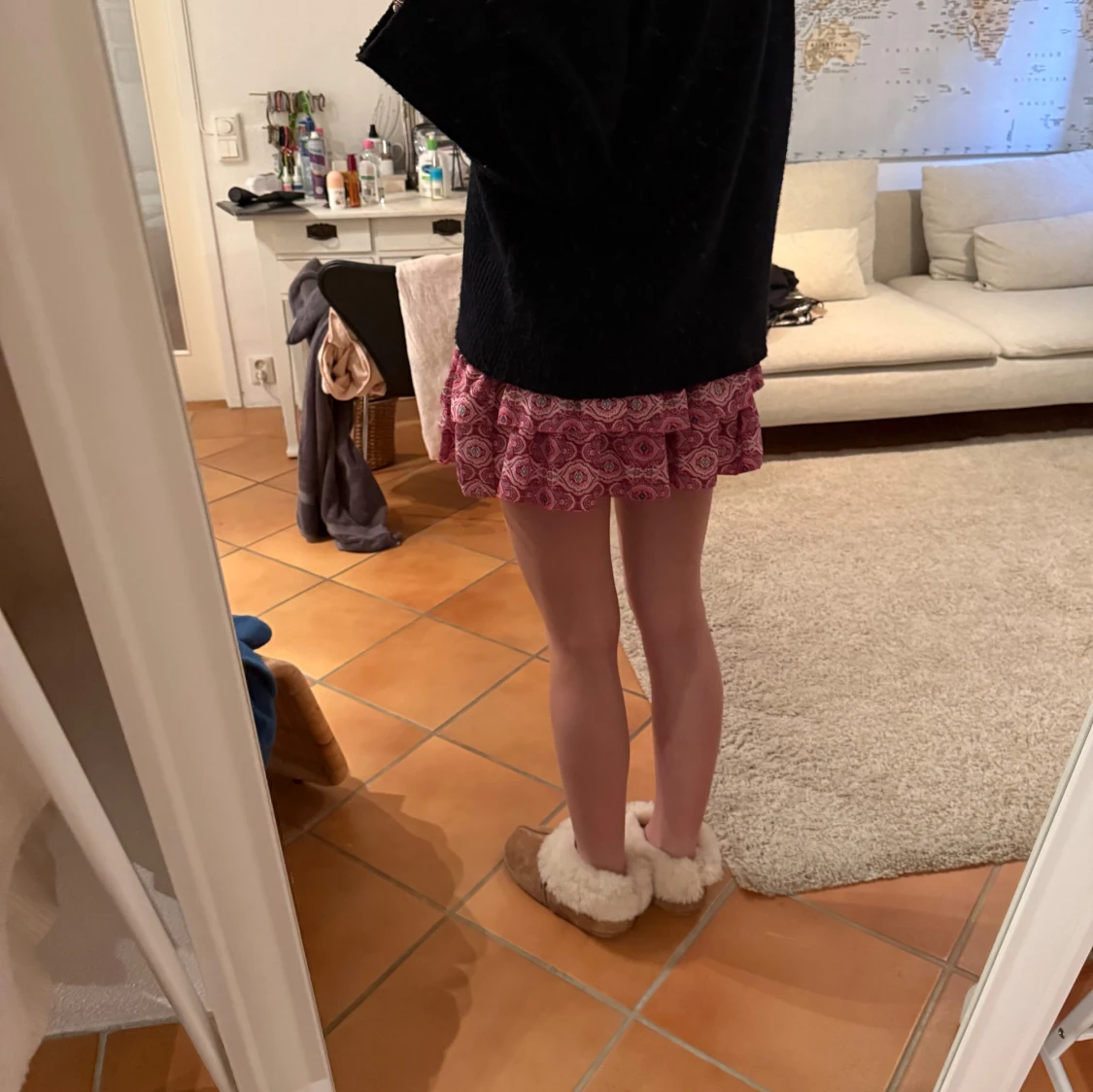 Rosa mönstrad volangkjol från MEET x TIGER - 1