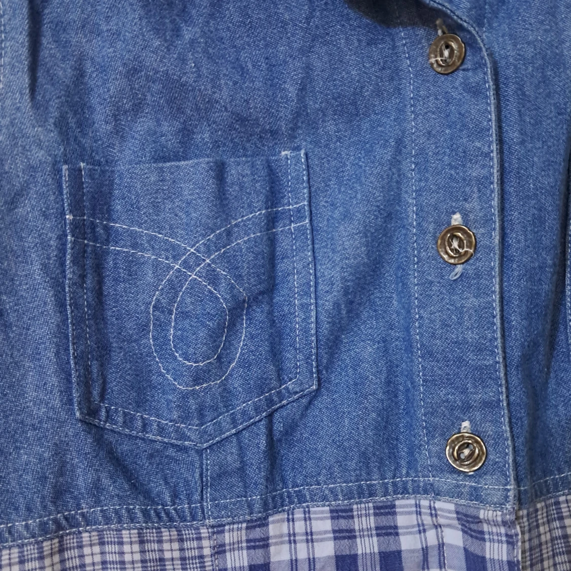 Ärmlös jeansklänning med rutor - 1