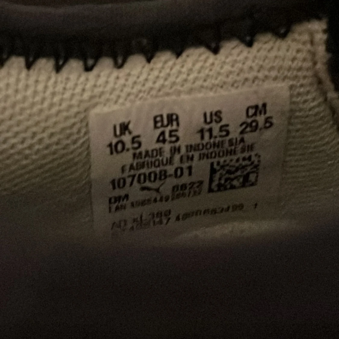 Svarta och gula Puma fotbollsskor - 4