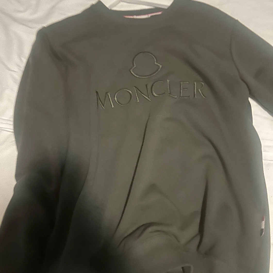 Grön Moncler sweatshirt med broderad logga