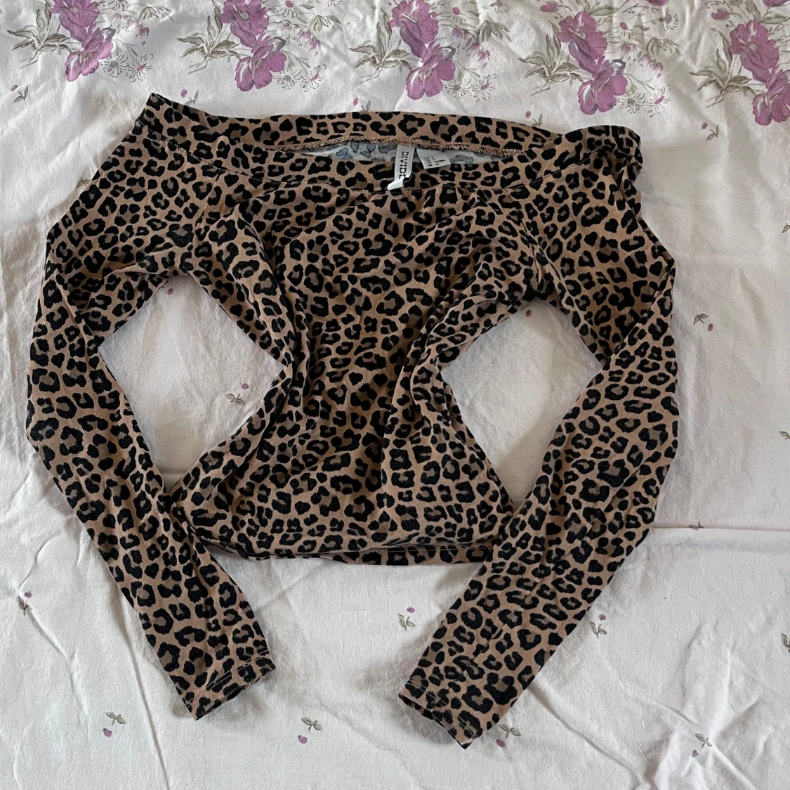 Leopardmönstrad tröja 