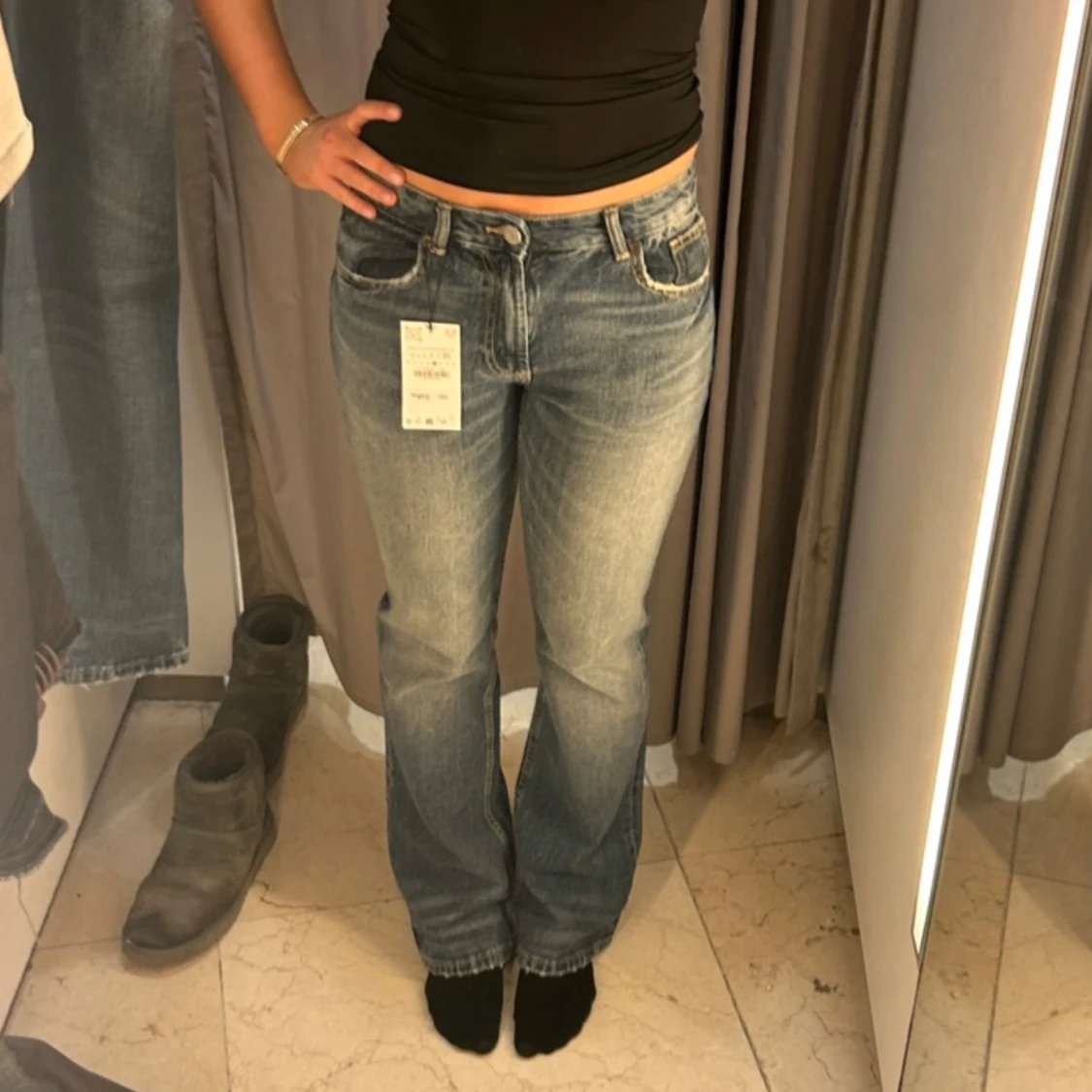Blå bootcut jeans