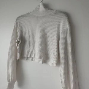 Vit topp polo, lös modell - Topp