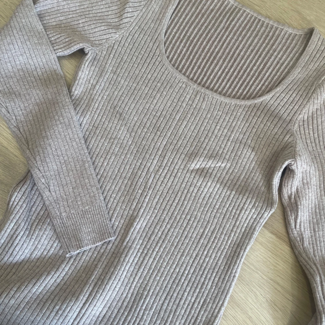 Beige ribbad långklänning från SHEIN - 1