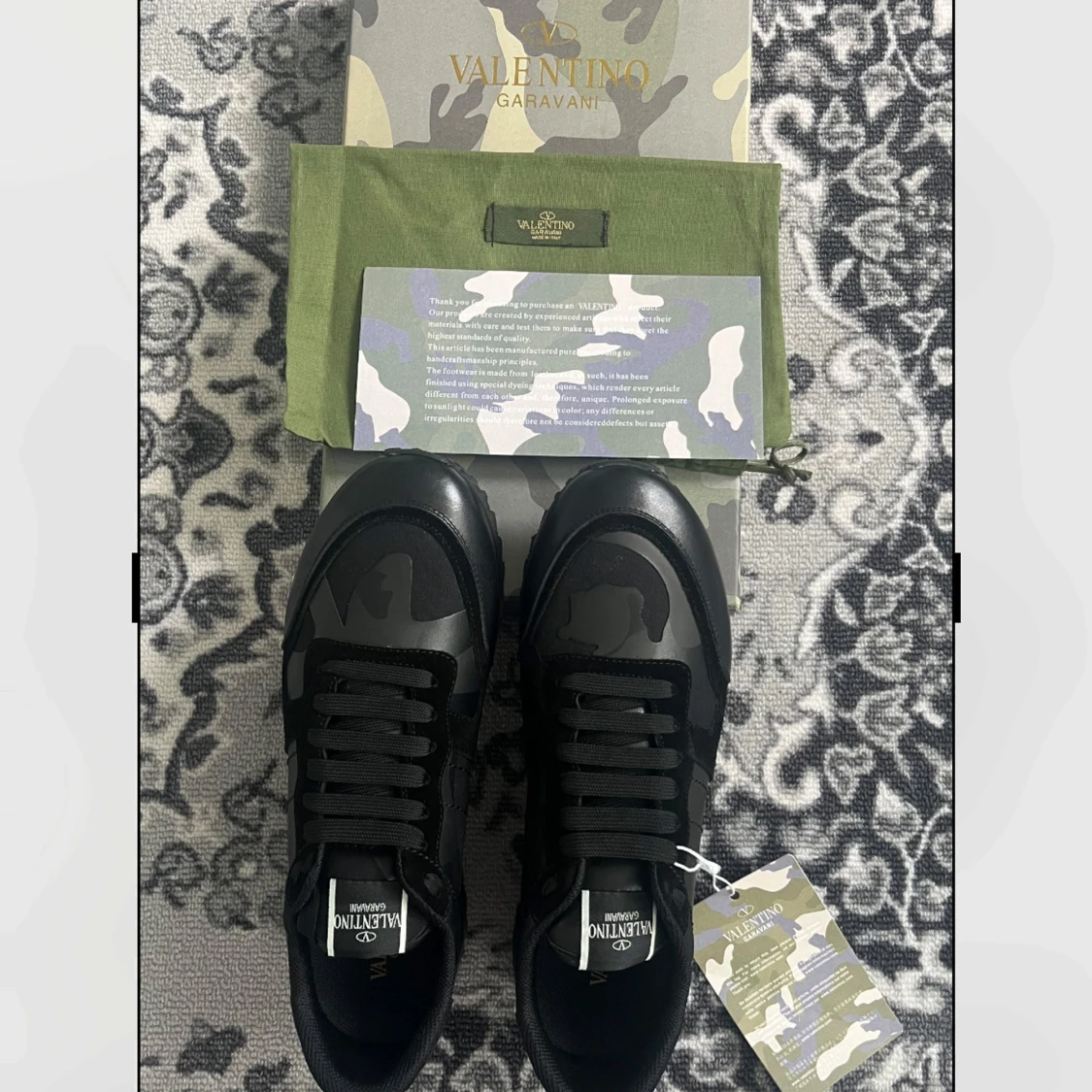 Svarta sneakers Valentino Garavani - 1