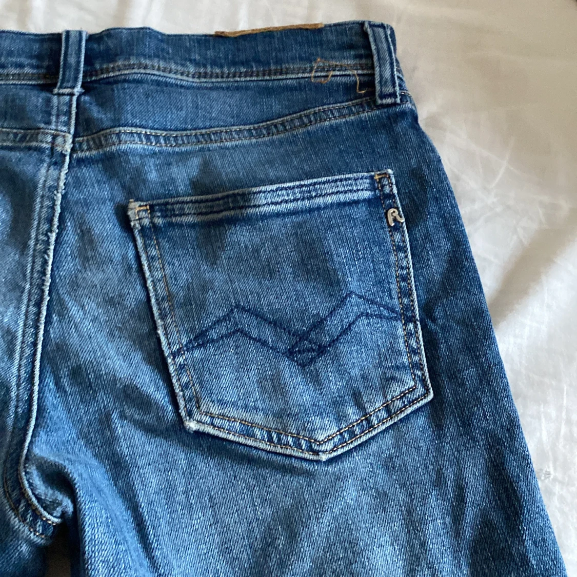 Blå jeansbyxor från Replay - 1