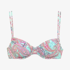 Färgglad bikini med paisleymönster - Hej, jag säljer en snygg somrig bikini som är från venice beach (zalando) då den inte passade mig. Den är helt oanvänd med prislappen kvar! I storlek 36xC!!