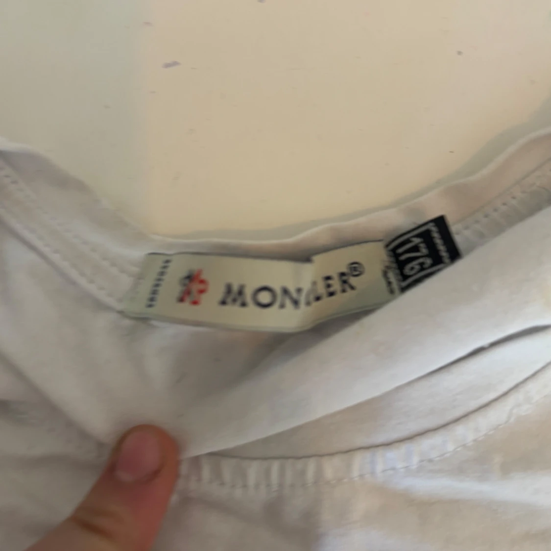 Vit t-shirt från Moncler - 1