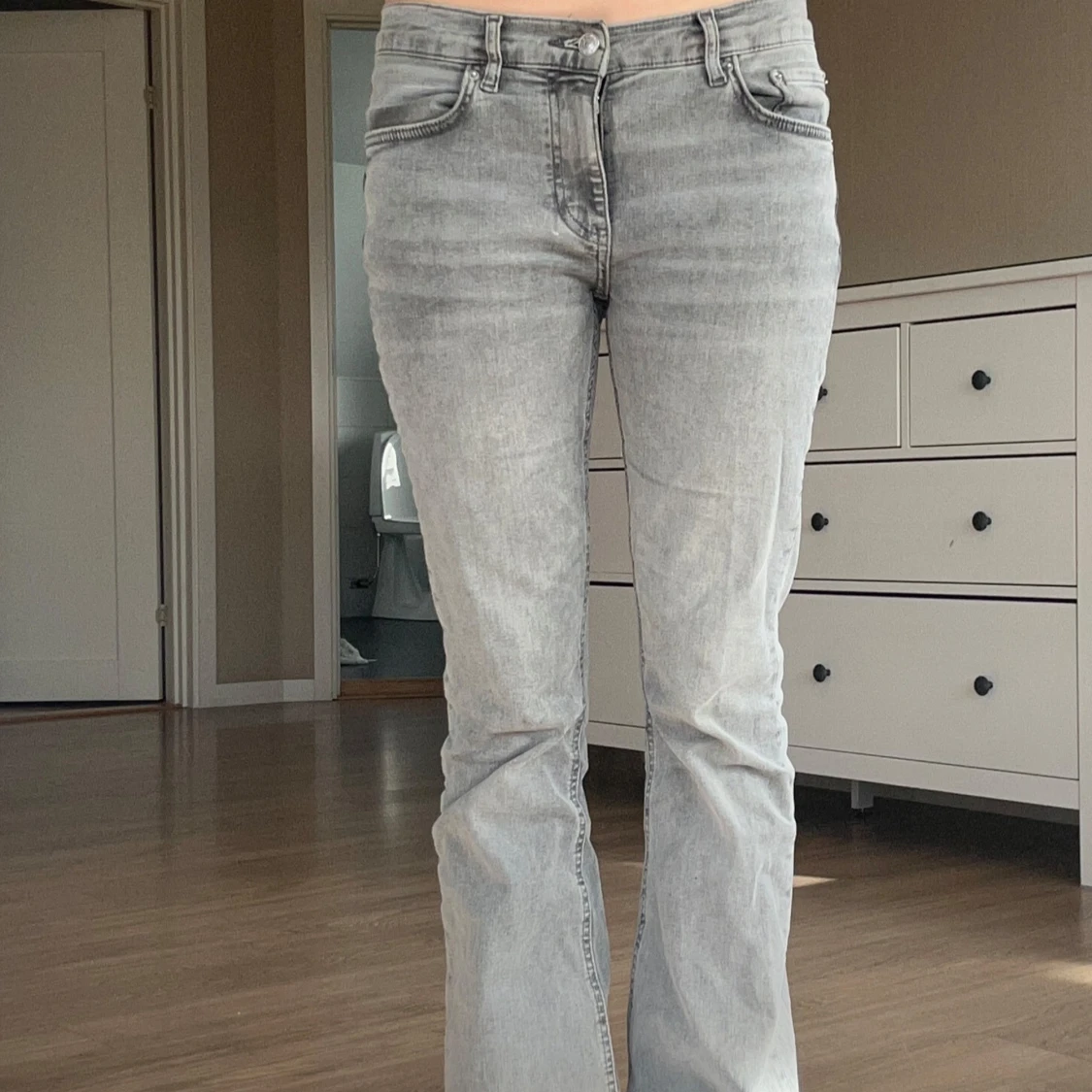 Lågmidjade bootcut jeans - 2