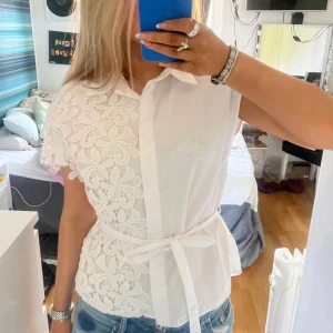 Zara skjorta - Säljer denna zara skjorta💖 storlek S💖