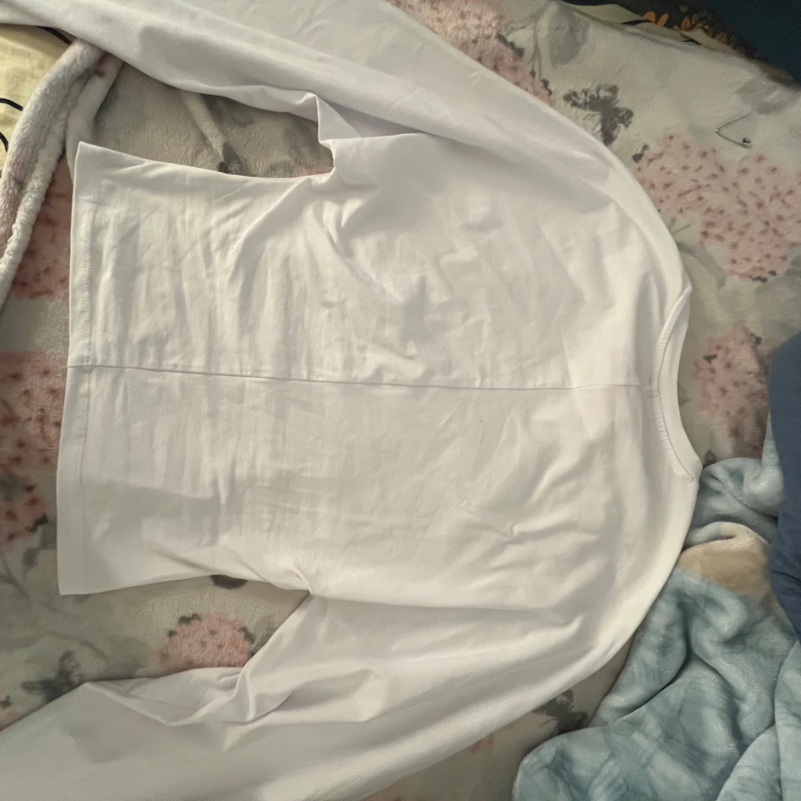 Vit långärmad topp från Nelly HELT NY - 1