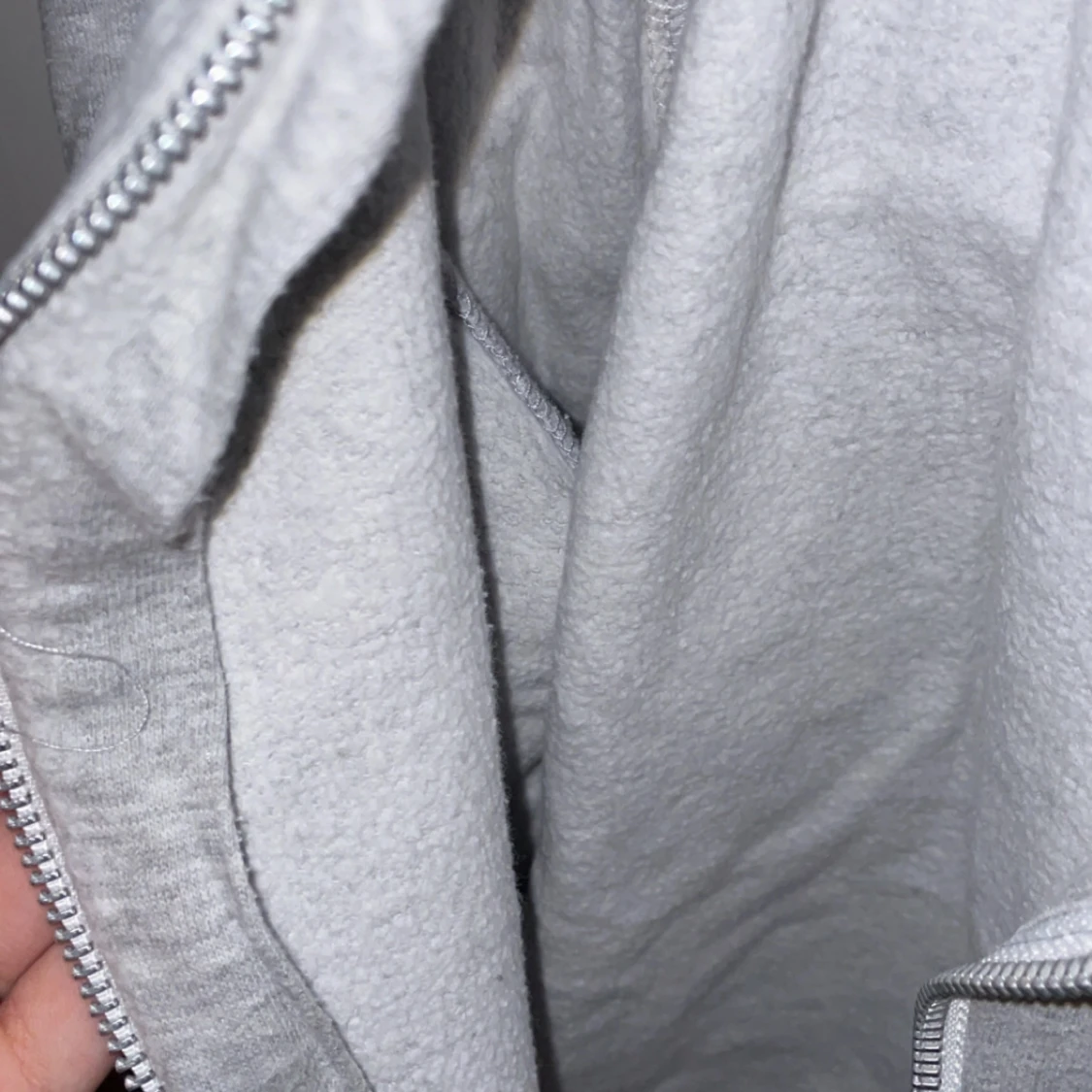 Grå hoodie med dragkedja från 157 - 4