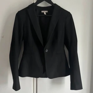 Kavaj - Använd fåtal gånger inga defekter🤍