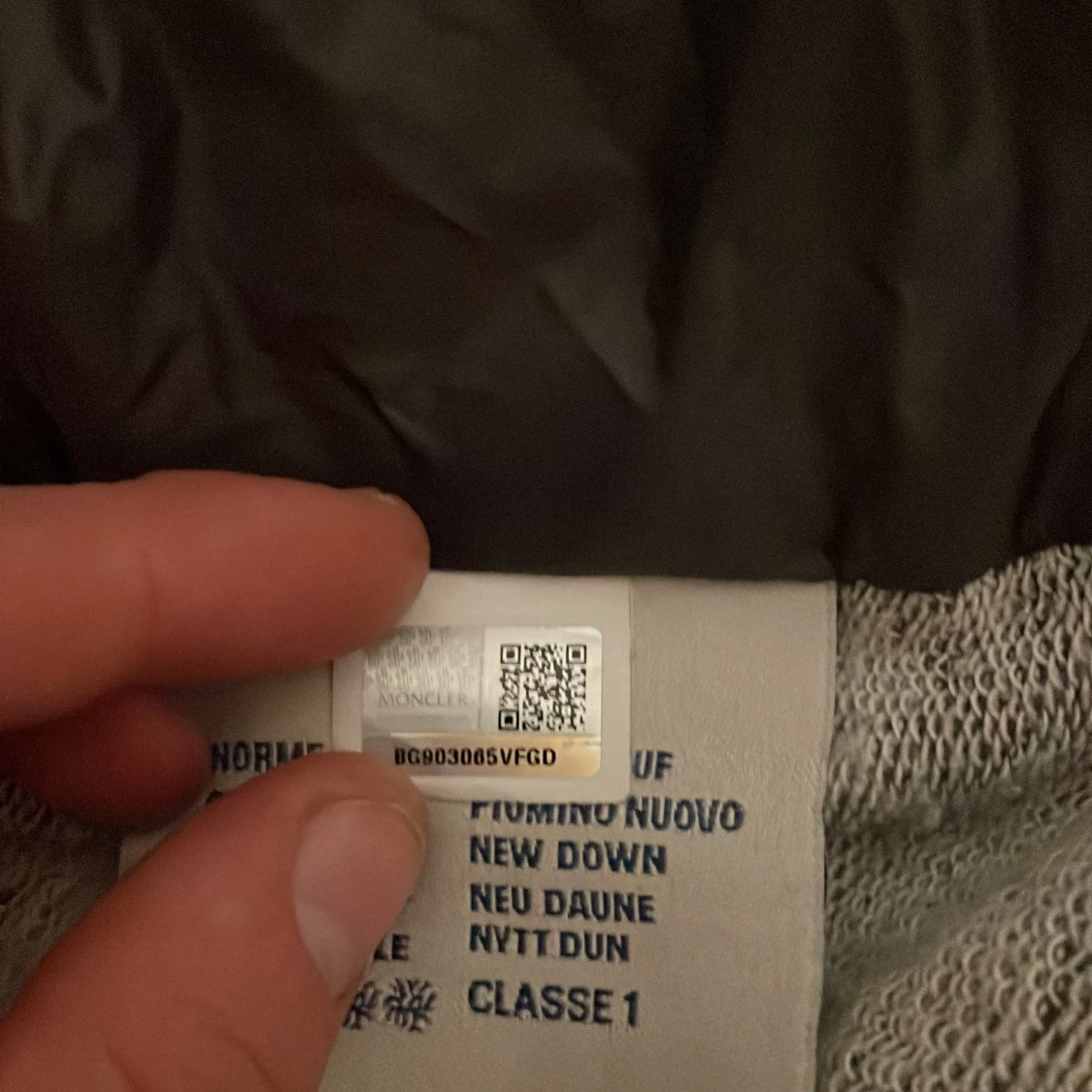 Svart dunjacka från Moncler - 4