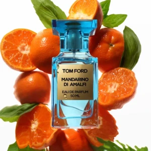 Mandarino di Amalfi - Säljer en elegant Eau de Parfum från The Essence Vault, nummer 53. Den är inspirerad av Tom Fords Mandarino di Amalfi. Flaskan rymmer 100 ml och har en stilren design med en rektangulär form och en silverfärgad kork. Perfekt för den som söker en extraordinär doftupplevelse till sommaren. 