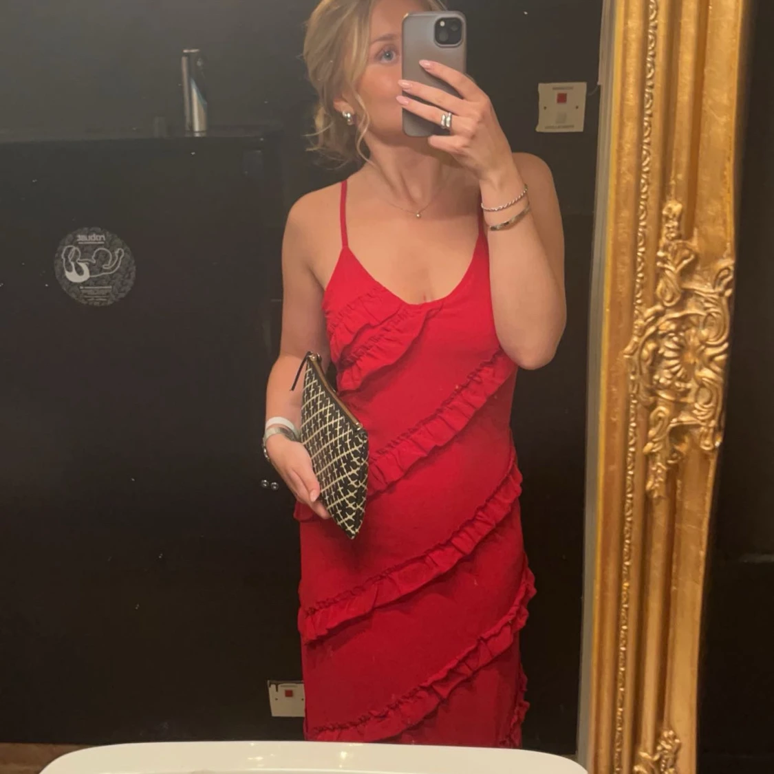 Balklänning med volanger - 2