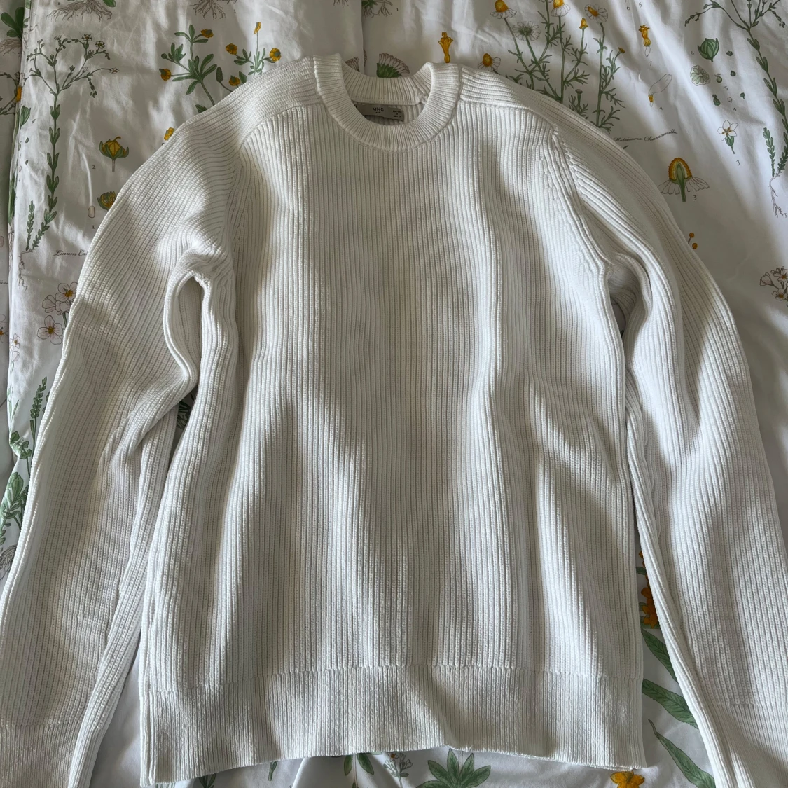 Vit ribbad tröja från Mango