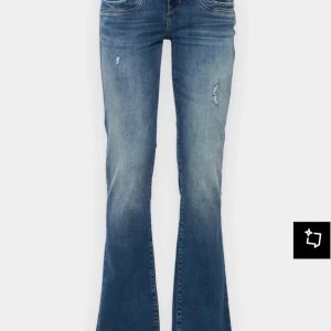 Ltb jeans  - Ltb bootcut jeans i modellen valerie. Jättebra skick och inga defekter. Köparen står för frakten💕💕