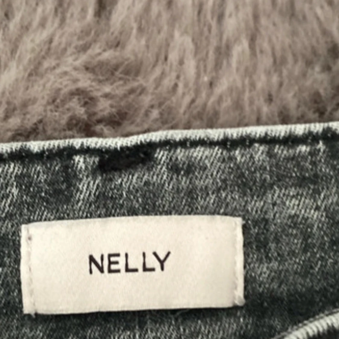 Grå bootcut jeans från Nelly - 2
