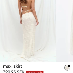 SÖKER - SÖKER I STORLEK S FRÅN GINA TRICOT