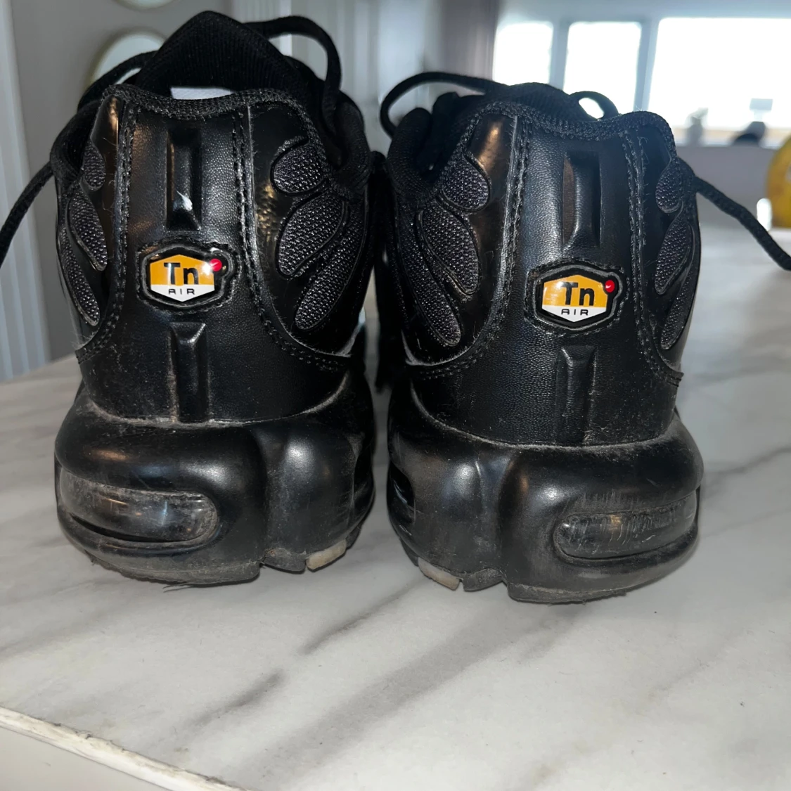 Nike Air Max Plus Tn Svart/Röd/Blå - 1