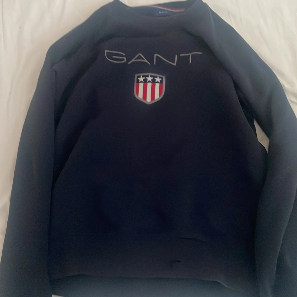Mörkblå sweatshirt från GANT