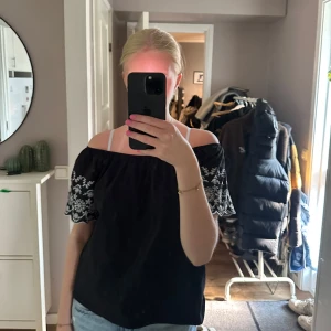 Söt topp - Söt tshirt från hm men köpt second hand💗