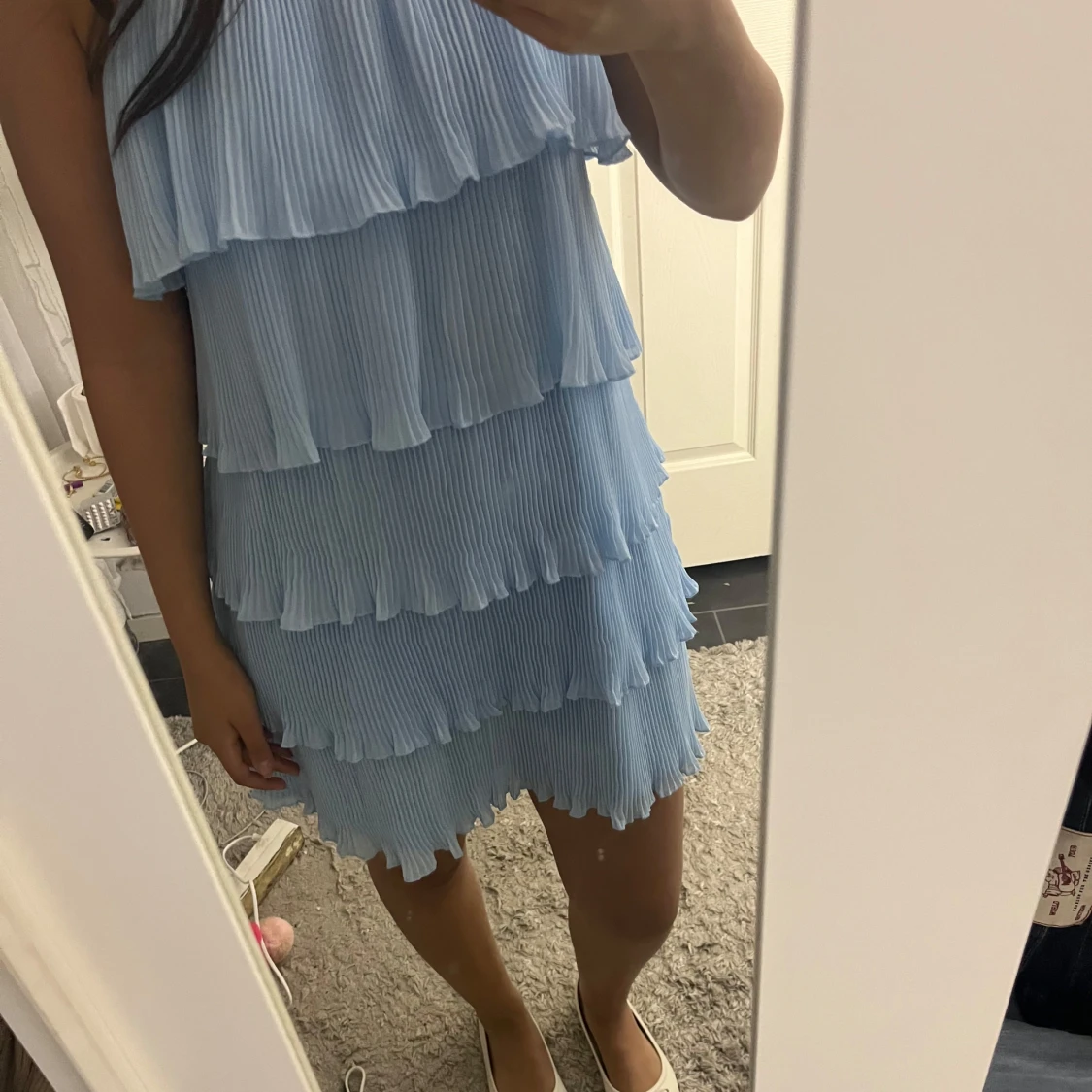 Ljusblå volangklänning  - 1