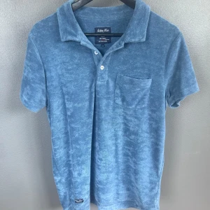 Frottétröja - Blå frottétröja från Robbie Moor, storlek s.