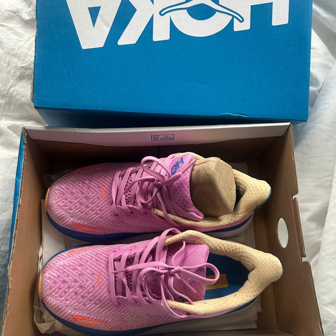 Hoka rosa sneakers med blå sula - 2