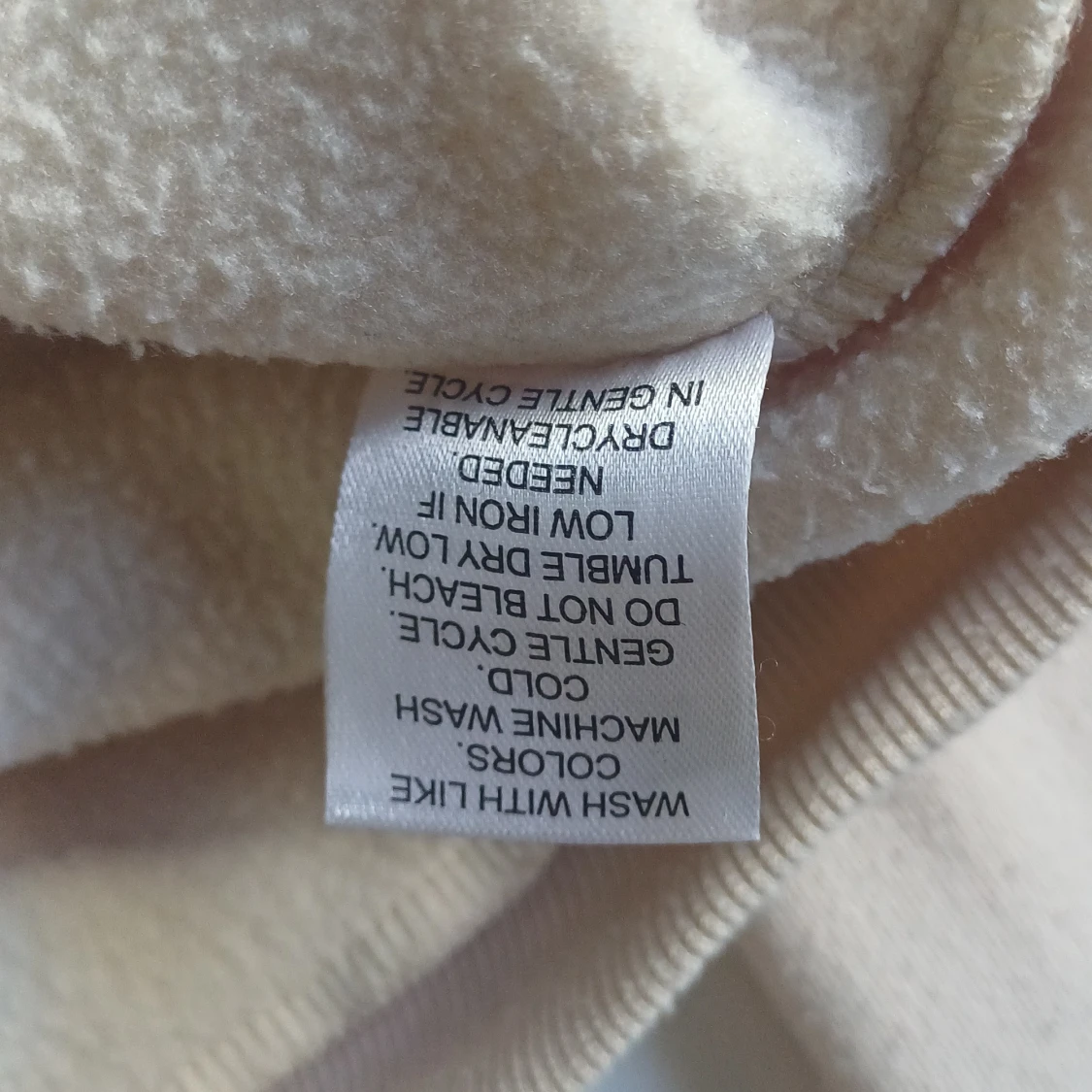 Beige hoodie med söt dinosaurieprint - 2