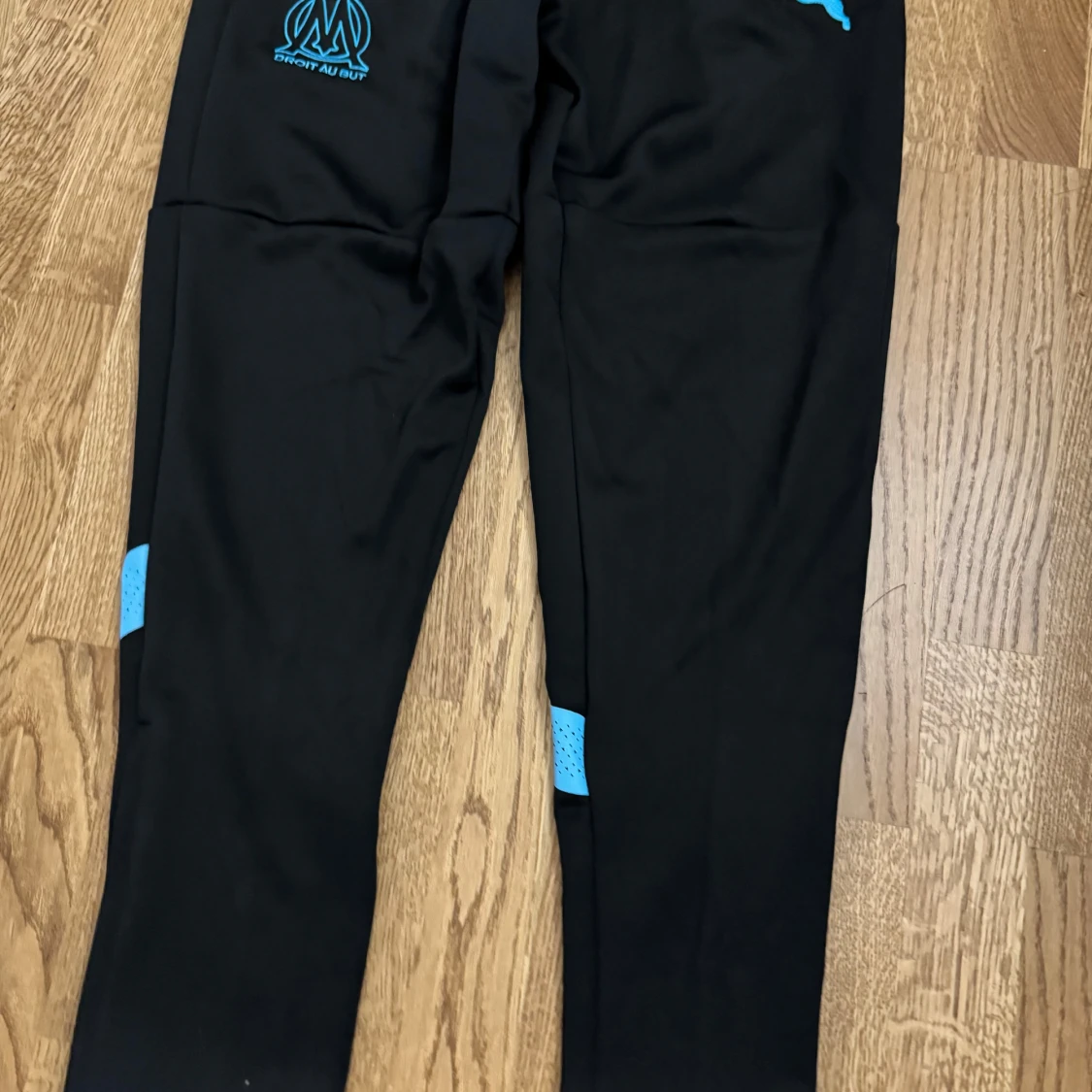 OM x Puma svarta träningsbyxor - 2