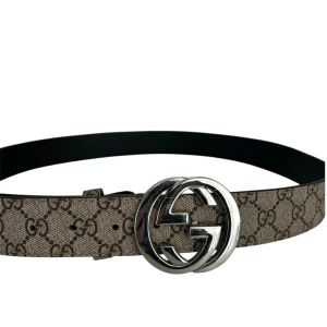 GG Beige bälte med modernt mönster  - Helt nytt aldrig använt GG bälte 