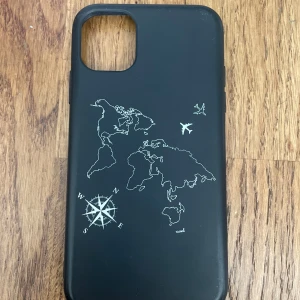 Mobilskal med världskarta - Säljer mitt mobilskal till iPhone 11 med ett tryck av en karta! 