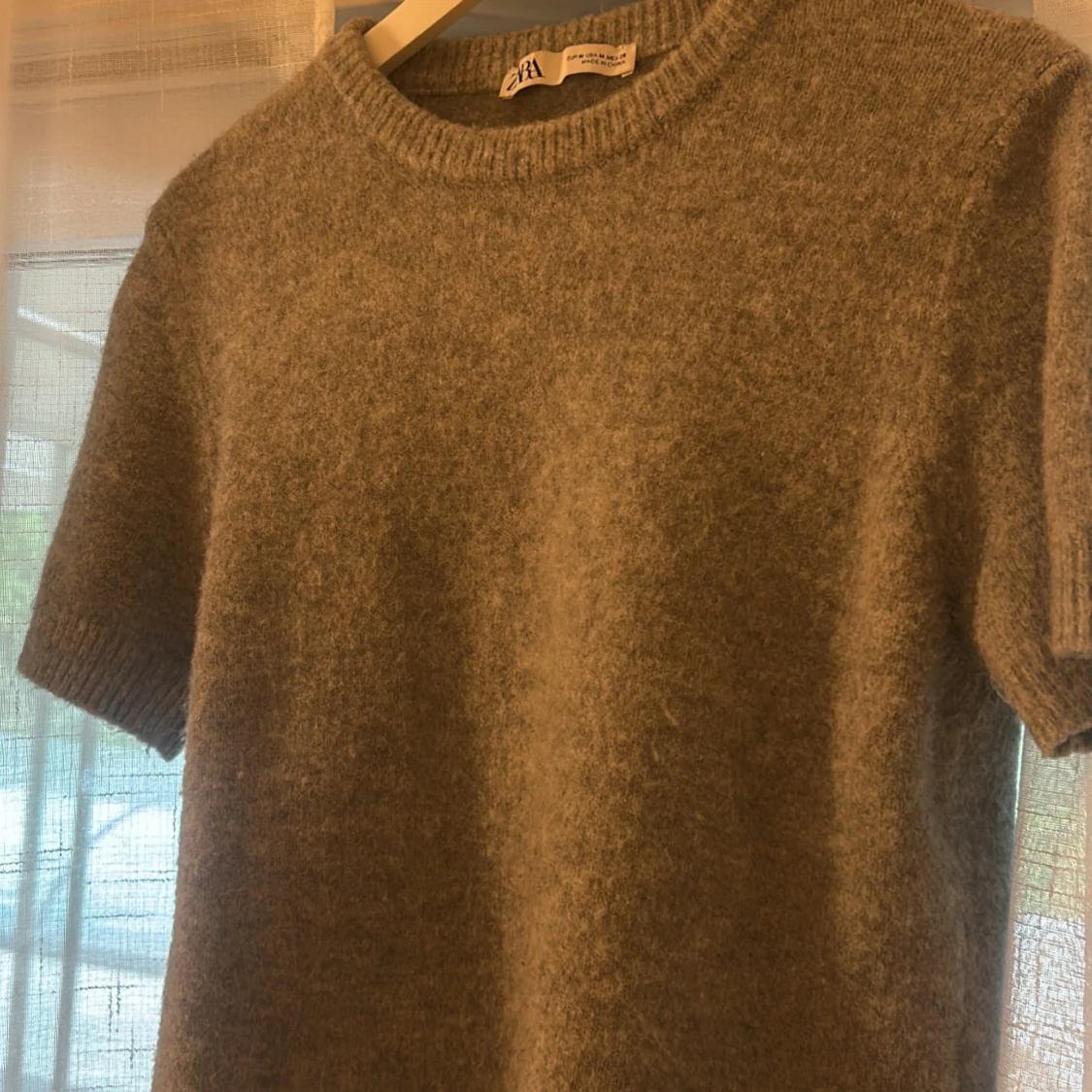 Stickad kortärmad  - 1