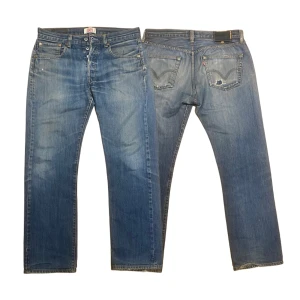 Levis 501 - Straight fit. Storlek 33/32. Mycket bra skick. Pris går att diskutera.