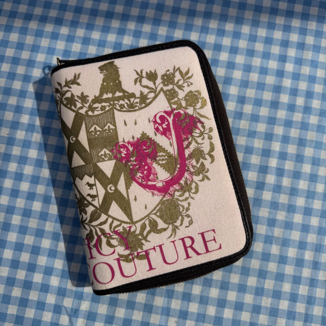 Juicy Couture plånbok med hjärtmönster