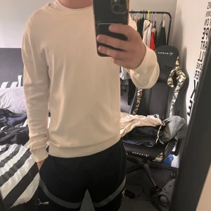 Bläck Tröja - Säljer nu min sjukt snygga tröja från bläck, säljer den då den blivit för liten. Säljer den för 200kr