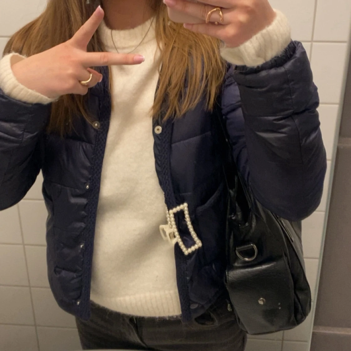 Mörkblå quiltad jacka Gina Tricot