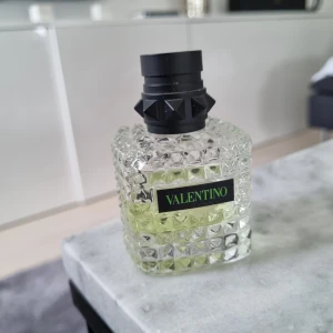 Valentino Born in roma greenstavaganza - Valentino Born in Roma Green Stravaganza Donna EdP 30 ml från början
