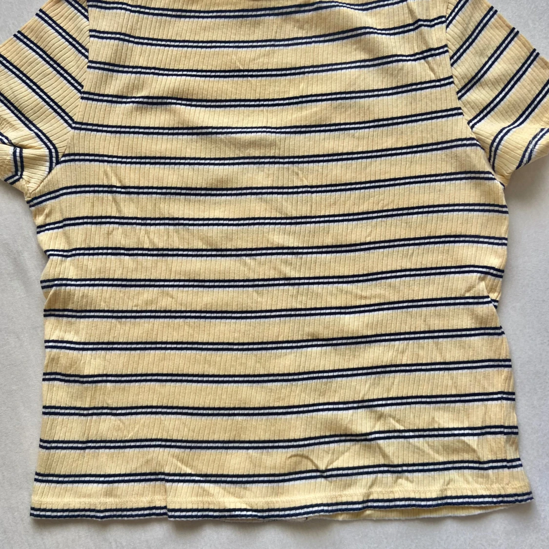 Randig ribbad topp från Monki - 1