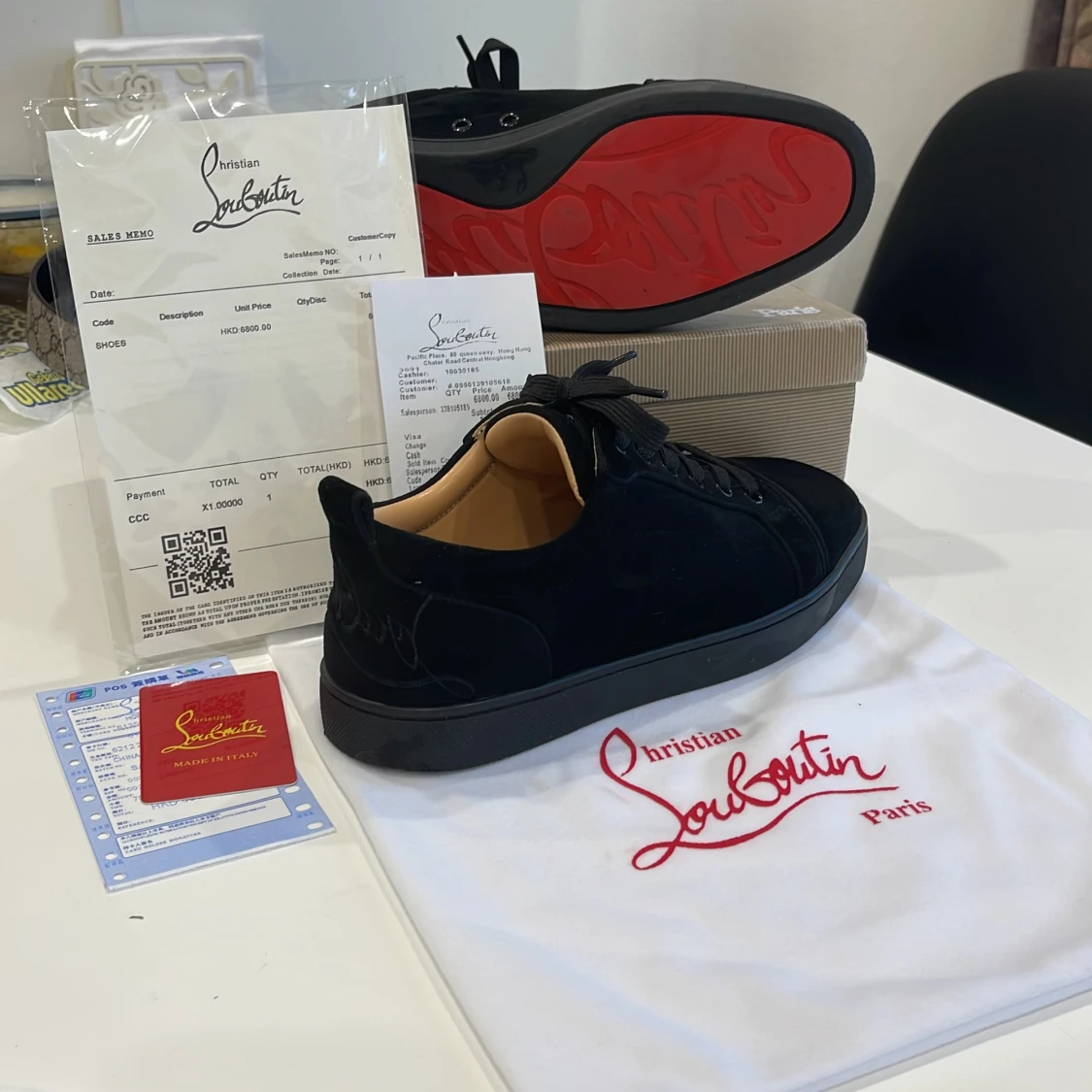 Svarta sneakers från Christian Louboutin