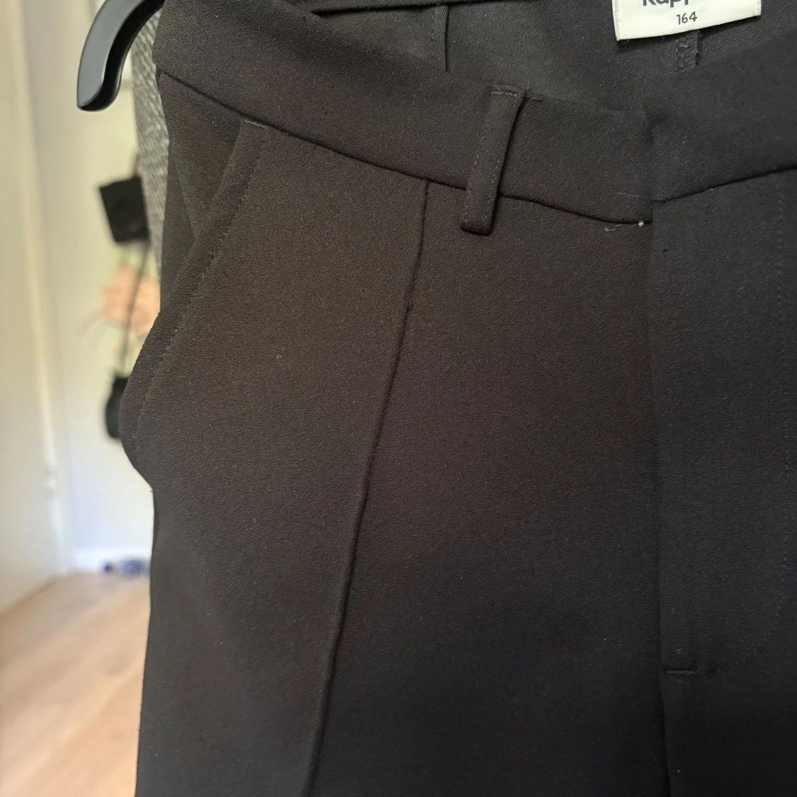 Svarta kostymbyxor  - 3