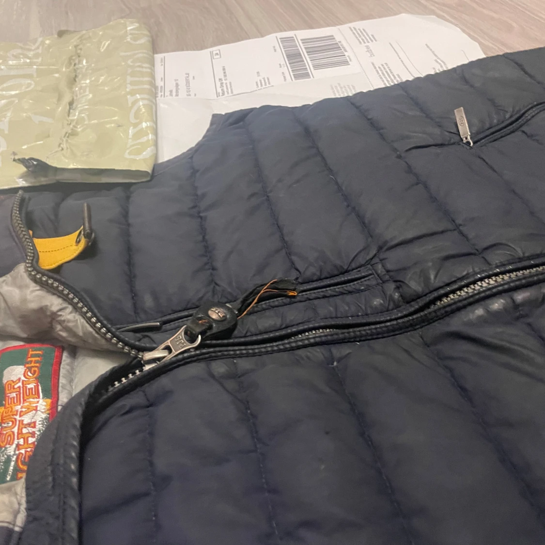 Svart dunväst från Parajumpers - 2