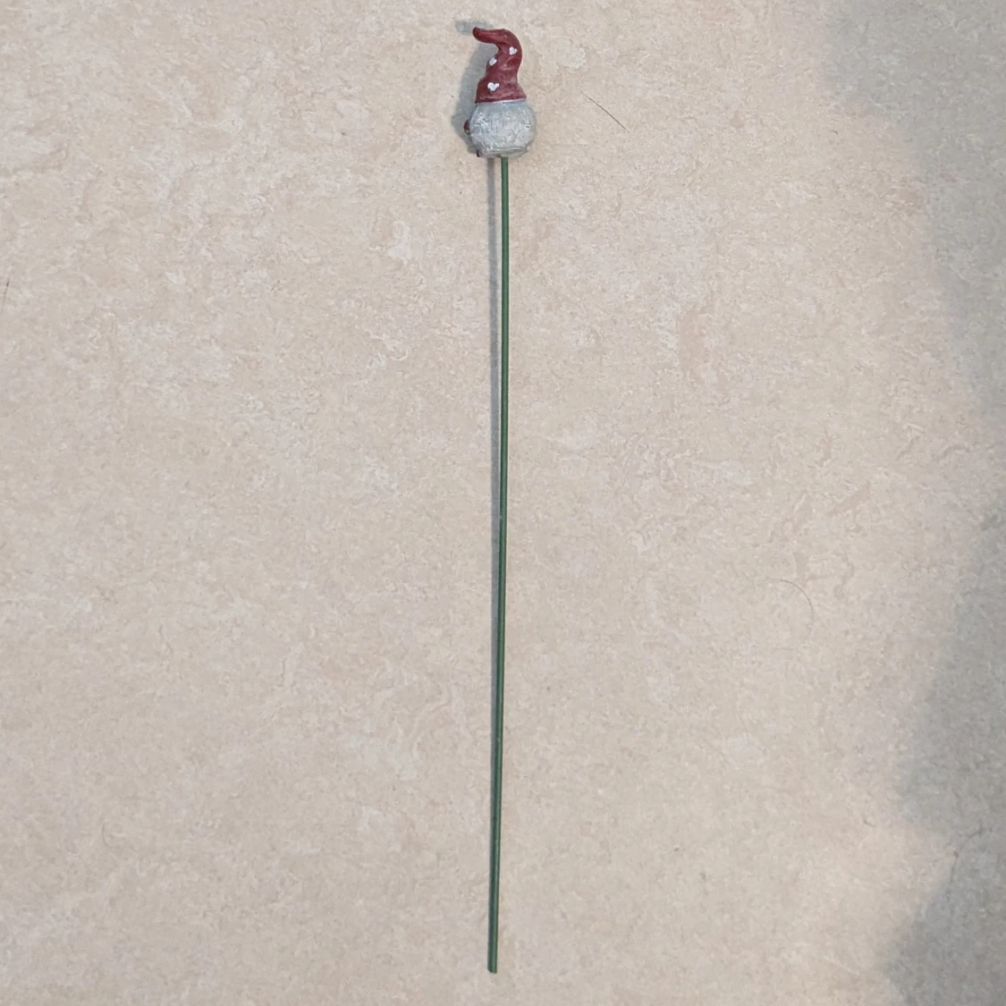 Liten tomte på metall pinne - 3