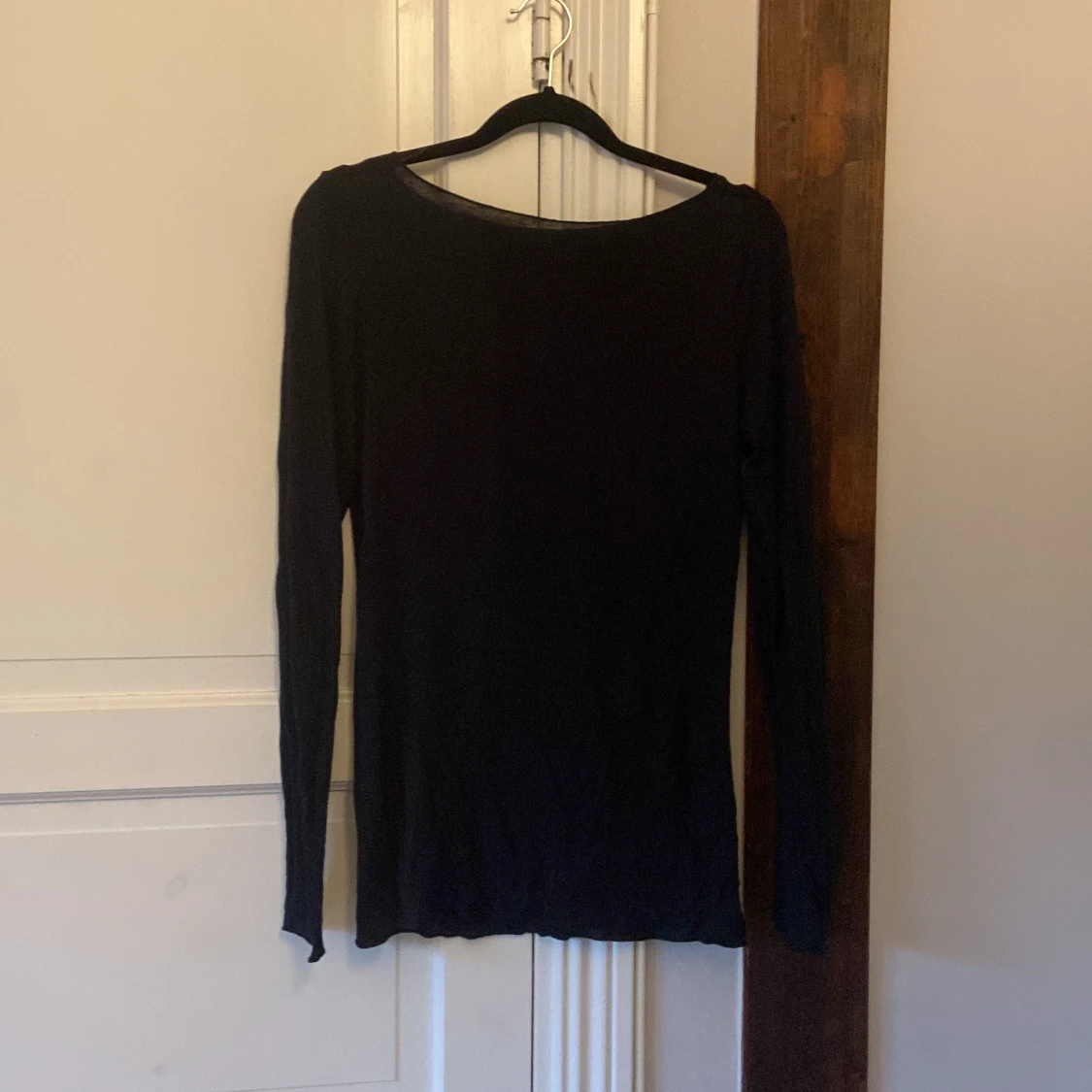 Svart långärmad tröja