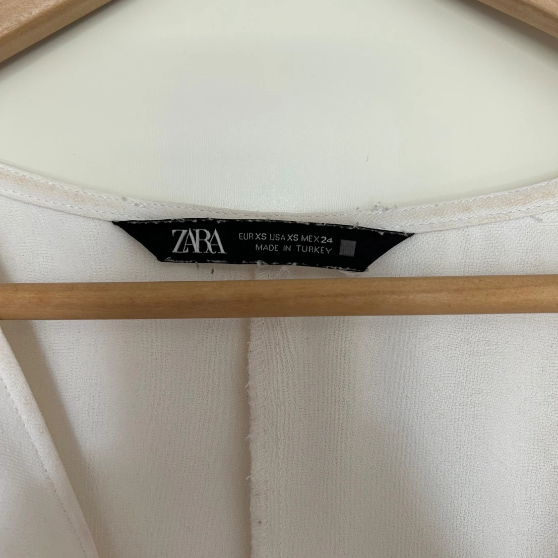 Vit blus från Zara💕 - 2