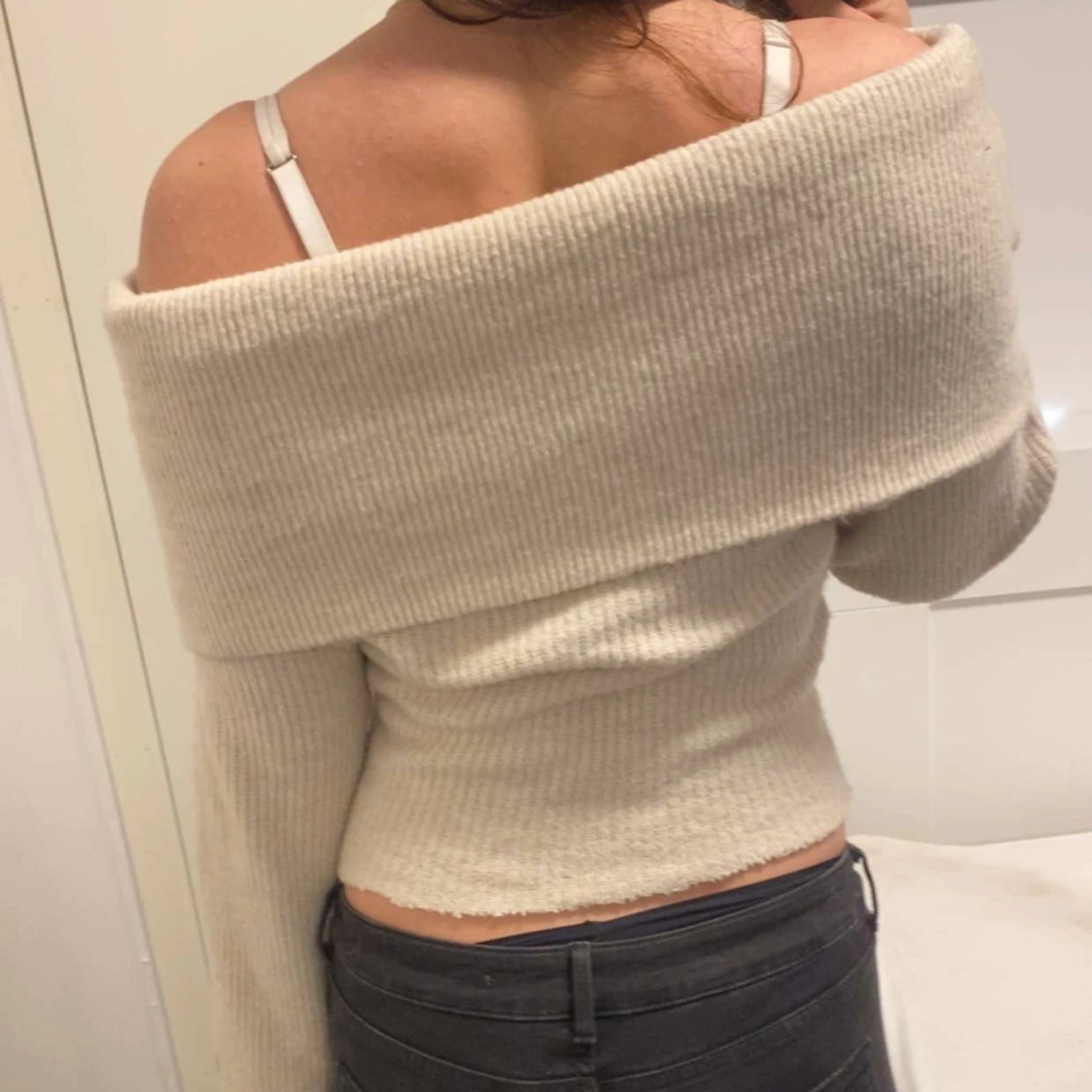 Off shoulder - 1