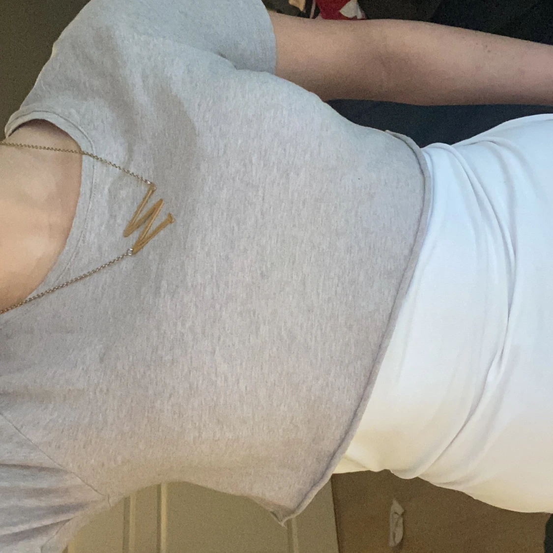 Beige croppad t-shirt - 1