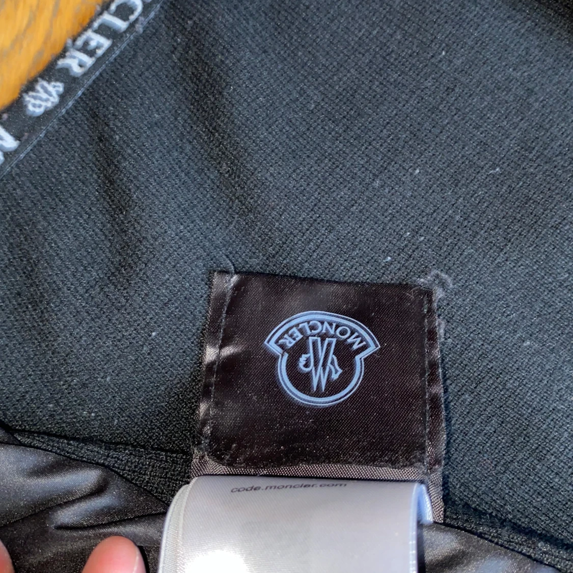 Svart dunväst från Moncler - 3